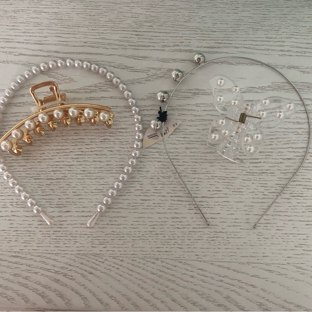 Pearl hair accessories